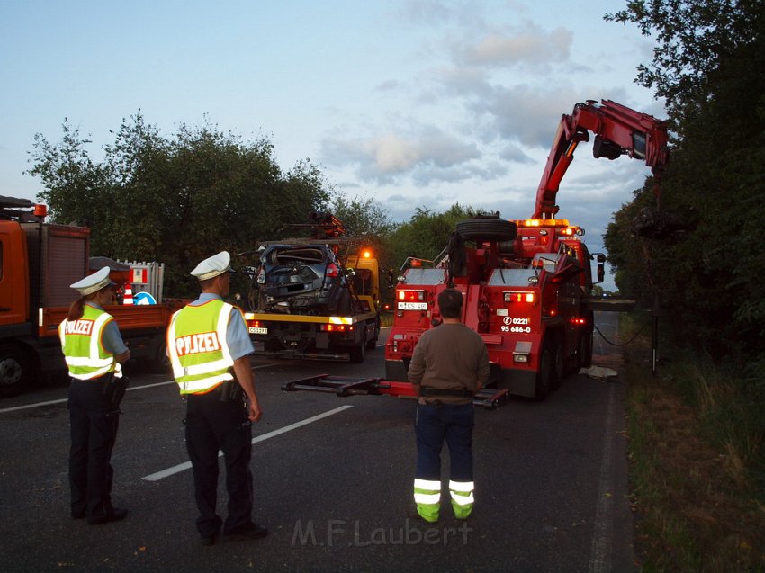 Schwerer VU Koeln Immendorf Kerkraderstr P505.JPG